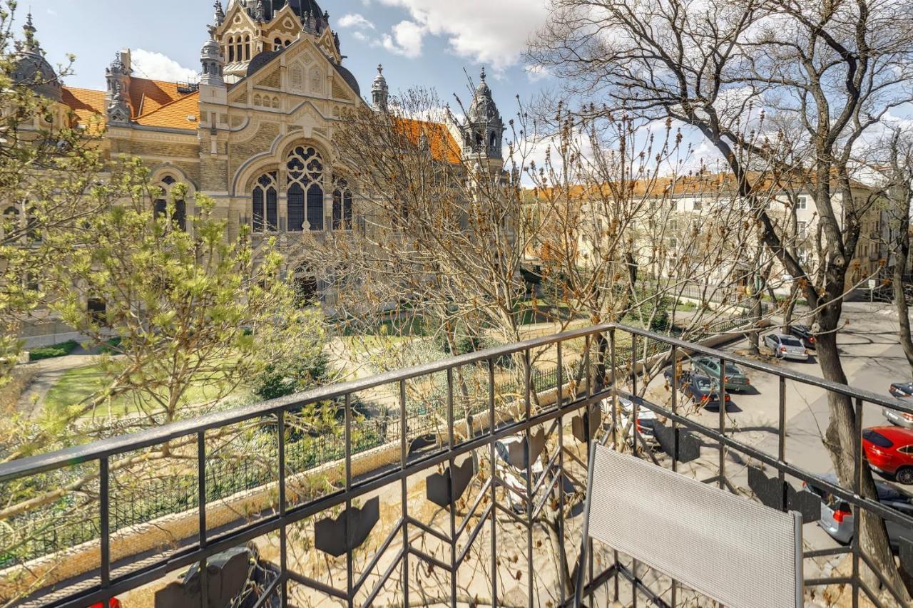 Apartamento Synagoge View Loft Bestern Szeged Exterior foto